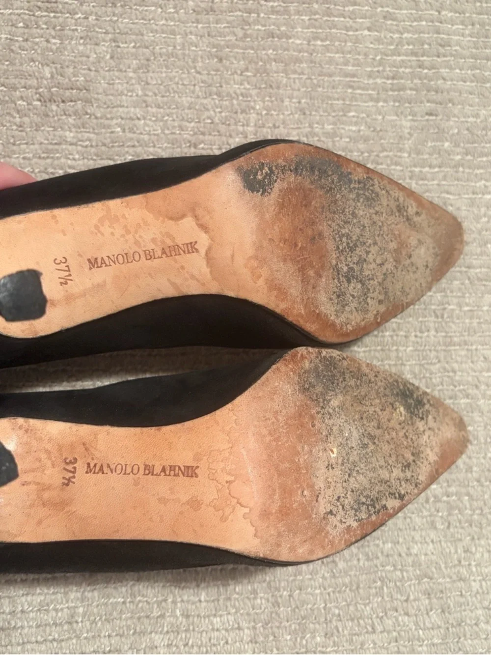 Manolo Blahnik Black Suede Pointed-Toe Pumps - Picture 6 of 11
